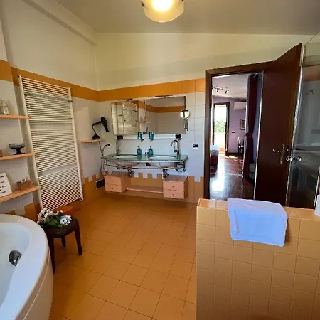Bed and Breakfast L'albero Del Pepe Fiano Romano Esterno foto