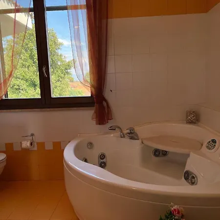 Bed and Breakfast L'albero Del Pepe Fiano Romano Esterno foto